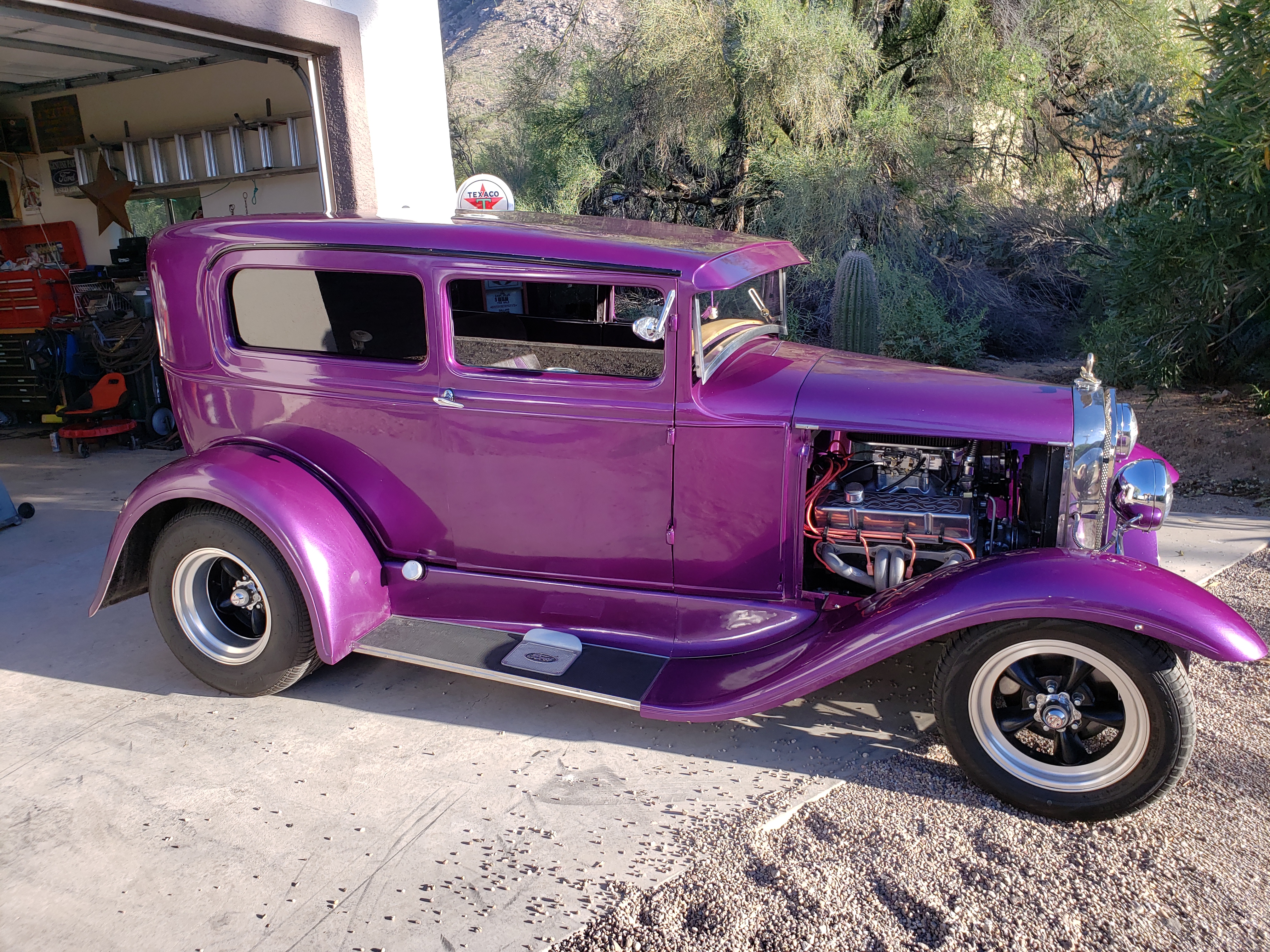 Old Car for Photos